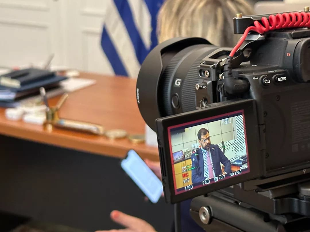 L’utilisation de l’IA par les journalistes : la Grèce, première nation européenne à rédiger un code de conduite