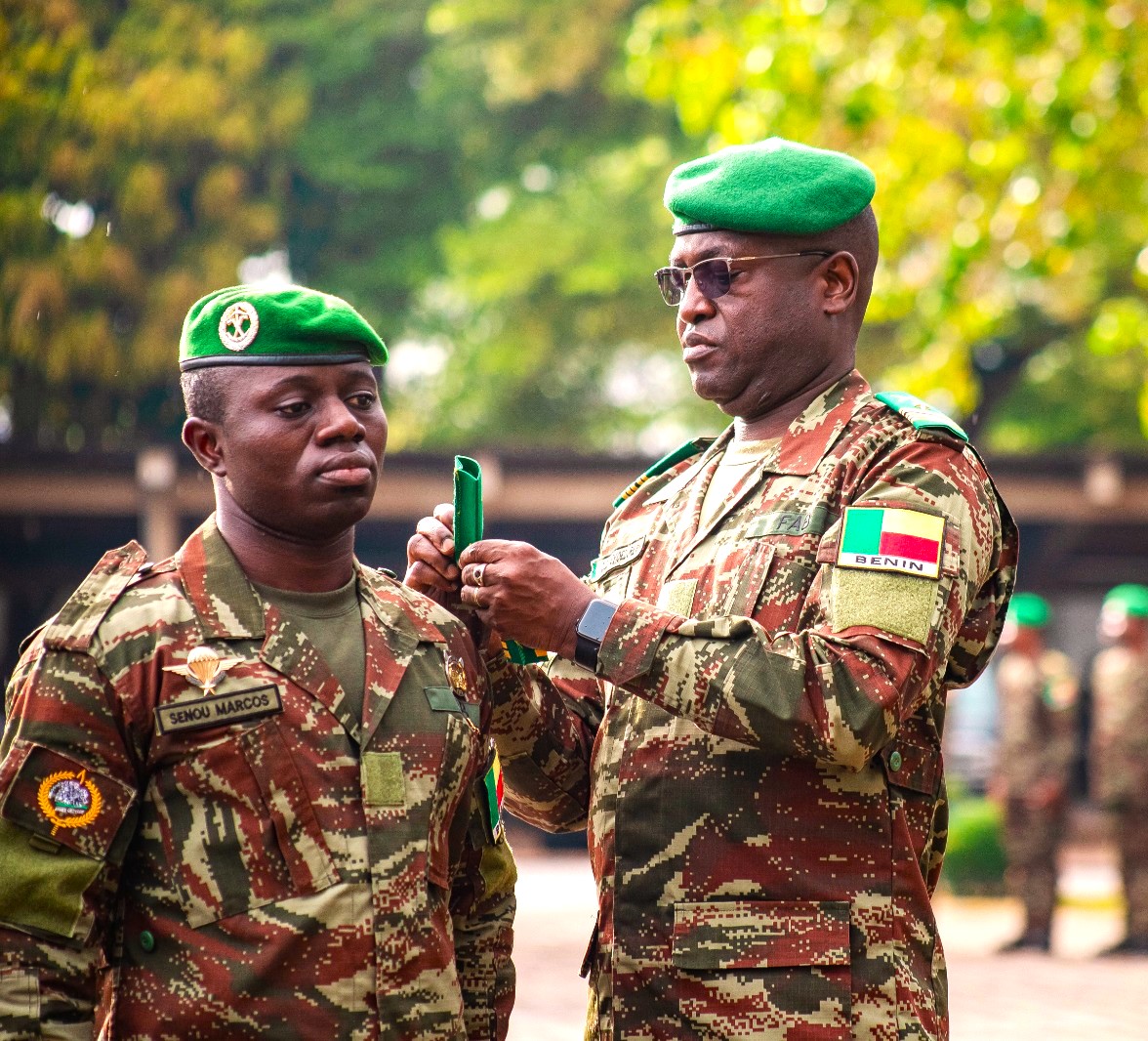 Bénin/Le lieutenant Koffi Marcos SENOU promu capitaine Une reconnaissance méritée au sein de la Cour constitutionnelle